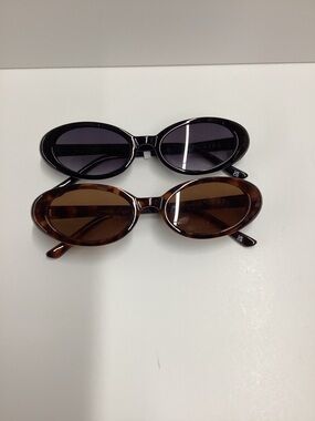 Aire Uni-Sex Fornax Oval Sunglasses - Set of 2